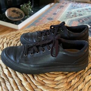 Clarks Roxby Black Leather Sneakers